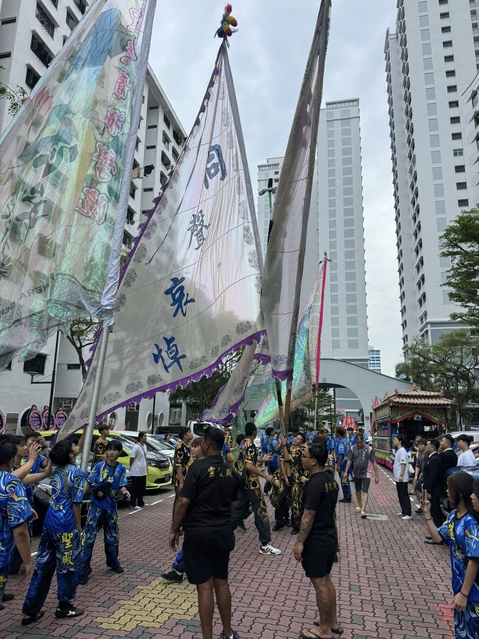 Large flags procession / 大旗巡游